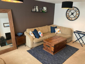 Cheerful Home FOR FOOTBALL, DOCKS AND CITY CENTRE